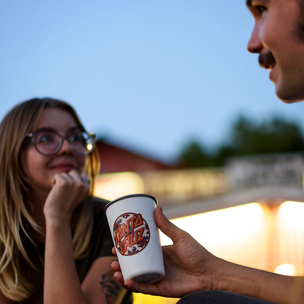 16oz-pint-cup-santa-cruz-u5 16oz_pints_santa_cruz_vacationdot_couple_square.jpg