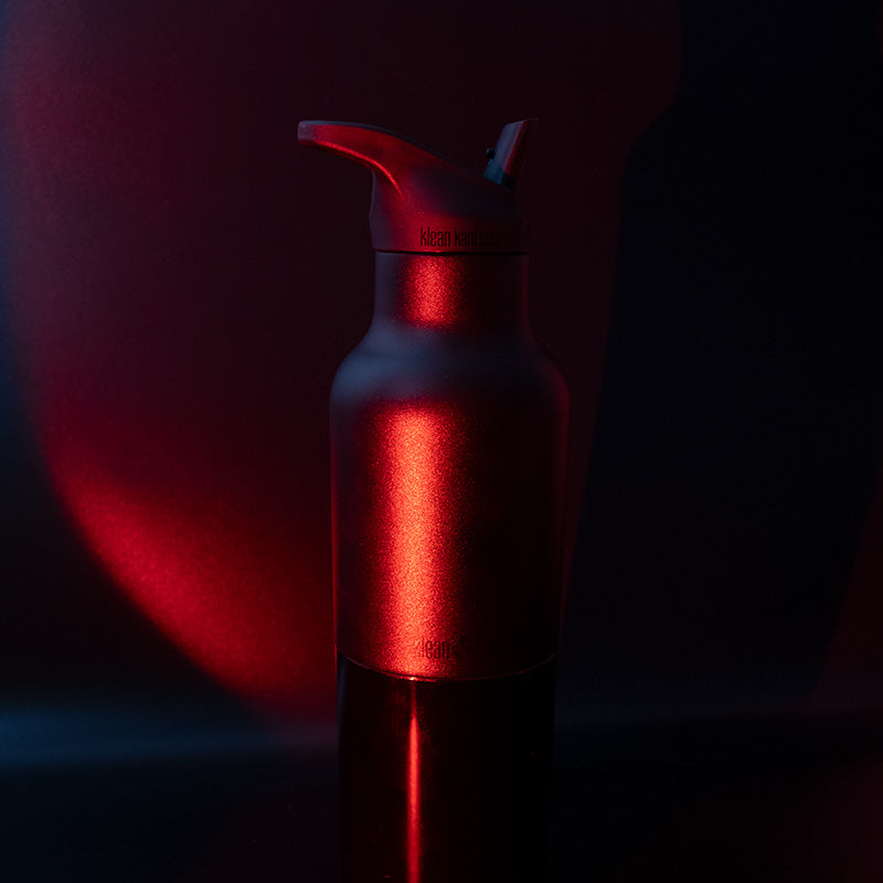 20oz-rise-classic-may-the-4th-u1 20oz_rise_classic_may_the_fourth_starwars_black_bottle_redglow_square.jpg