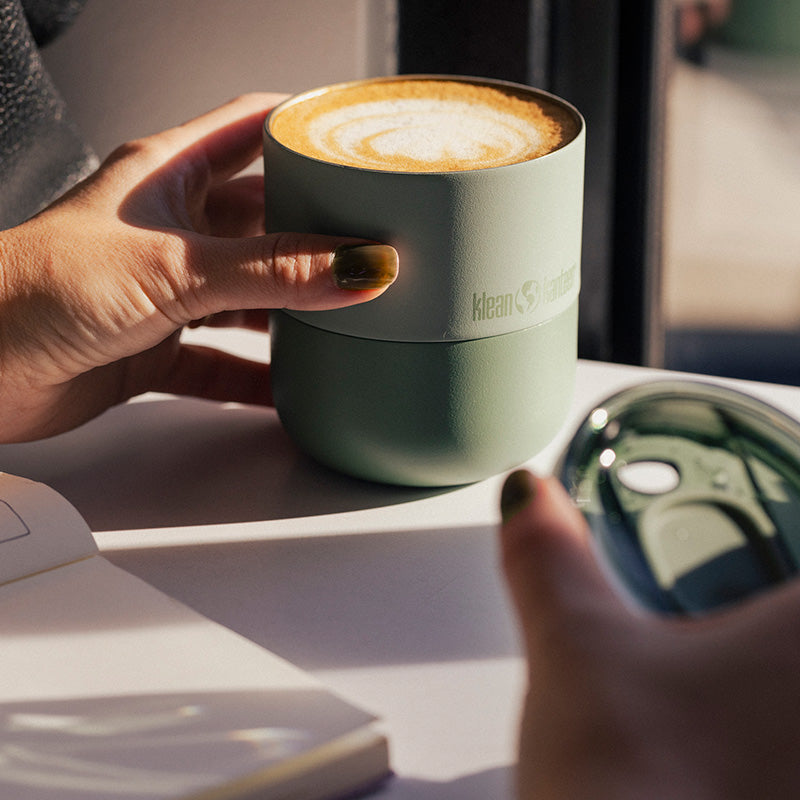 slide-lid-u7 8oz_rise_lowball_iceberg_coffee_espresso_sun_slide_lid_closeup_square.jpg