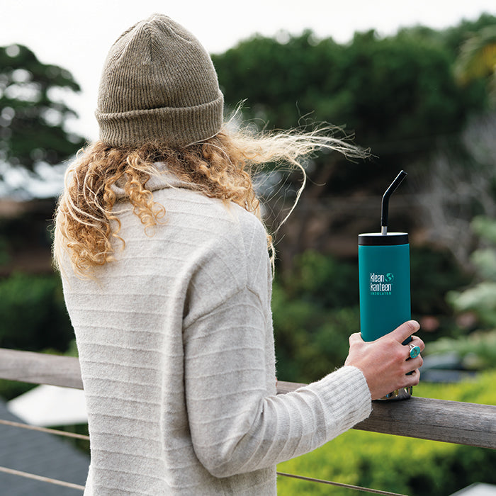 tkwide-straw-cap-j2 K20TKWPCC-EB-20pz-bottle-straw-cap_lifestyle.jpg
