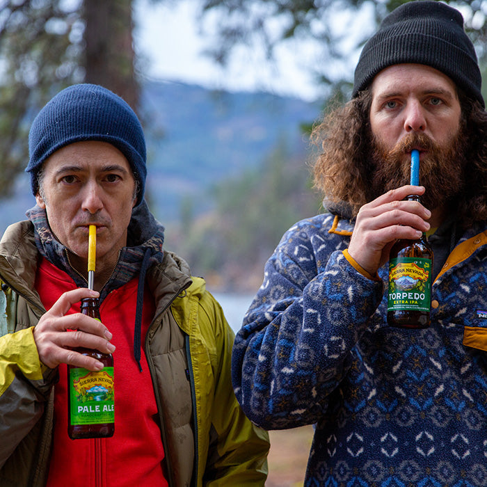 straw-4-pack-w8 recycled_steel_straws_beers_dudes_lifestyle.jpg