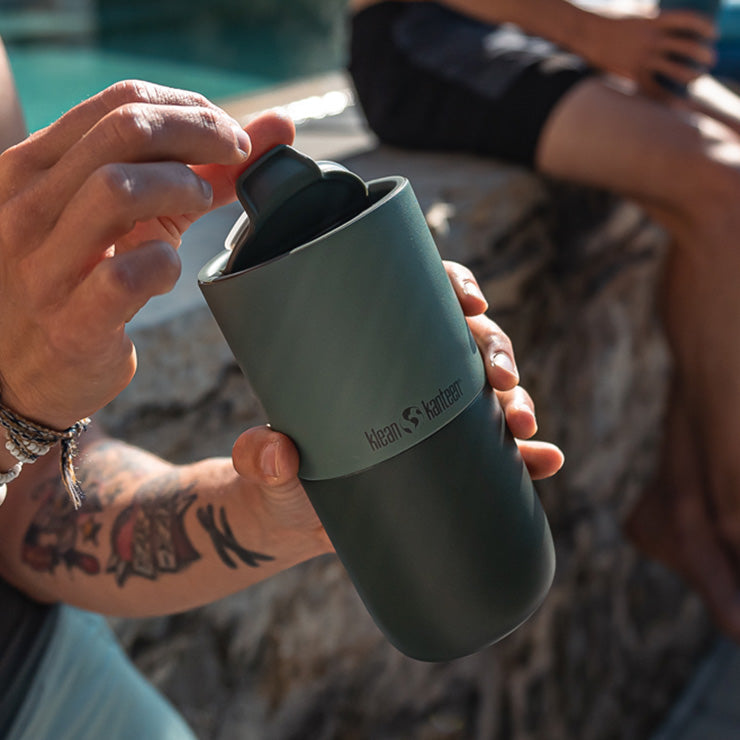 flip-lid-q1 rise_flip_lid_small_tumbler_open.jpg