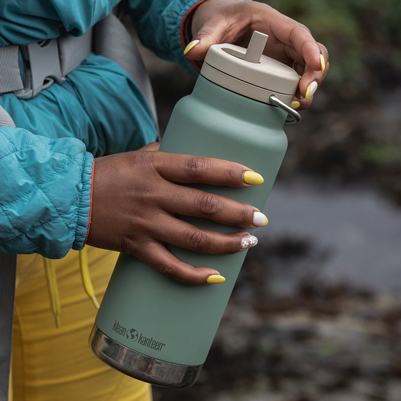32oz-tkwide-made-to-do-more-bundle-x4 tkwide_32oz_insulated_bottle_twist_closeup_seapsray_hand_square.jpg